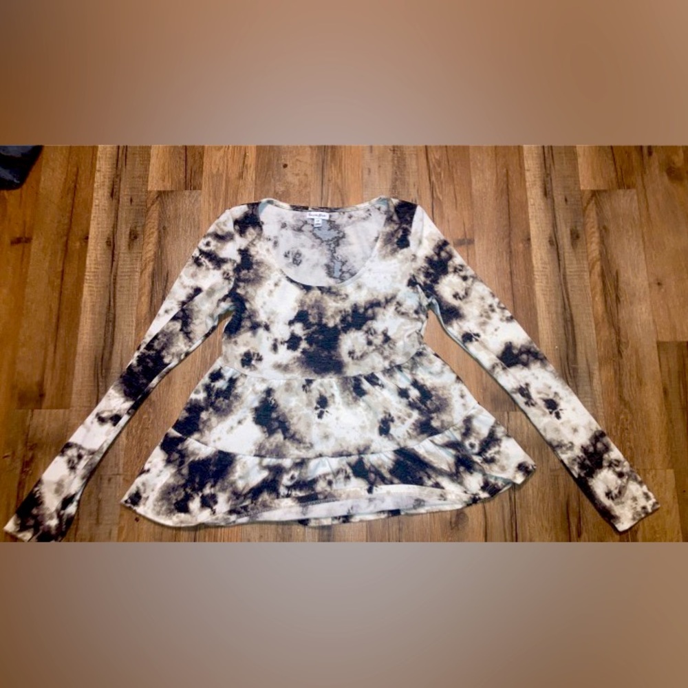 love fire brownish, white and black long sleeve shirt never worn.